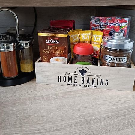 Sistem Apartament 3 Camere! ブカレスト エクステリア 写真