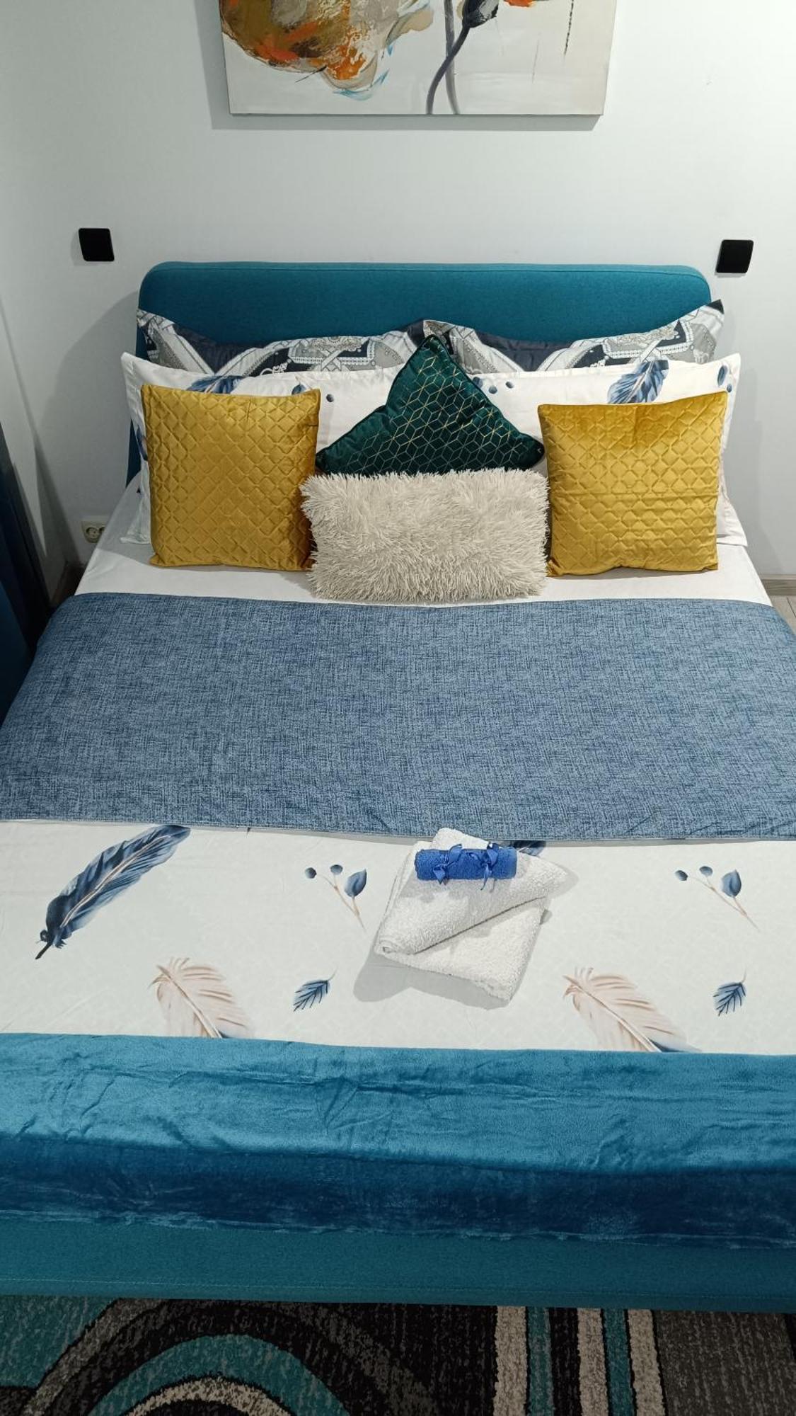 Sistem Apartament 3 Camere! ブカレスト エクステリア 写真